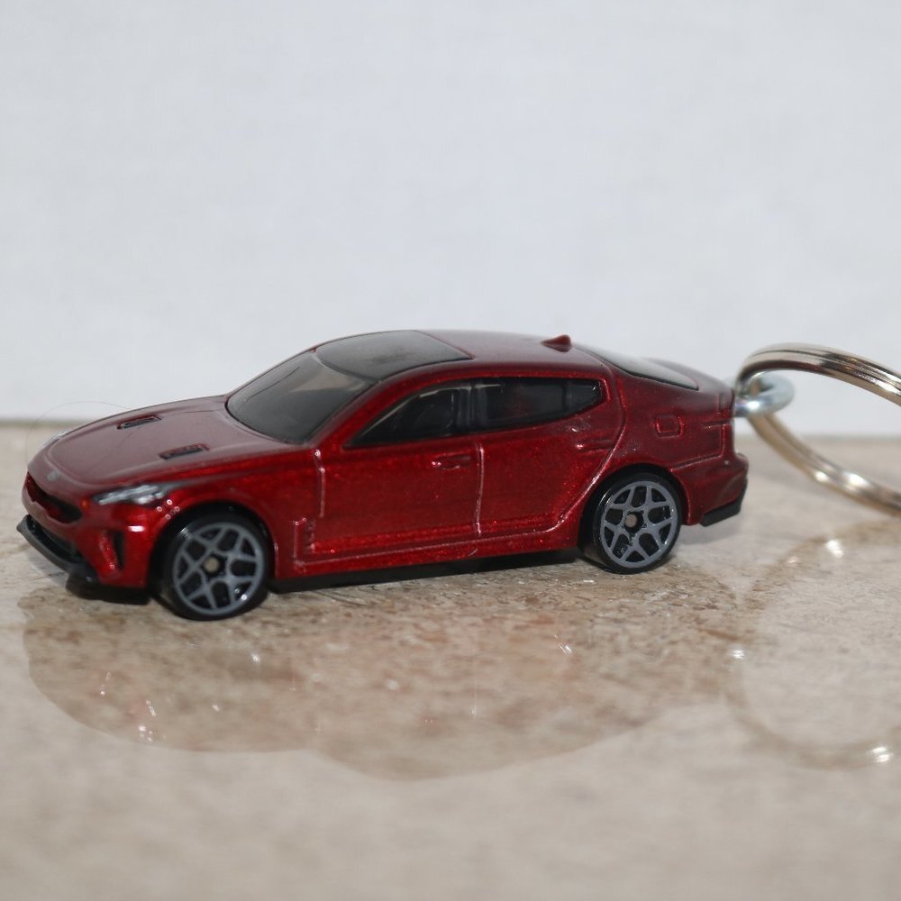 Hot Wheels Kia Stinger GT '19 CUSTOM keychain